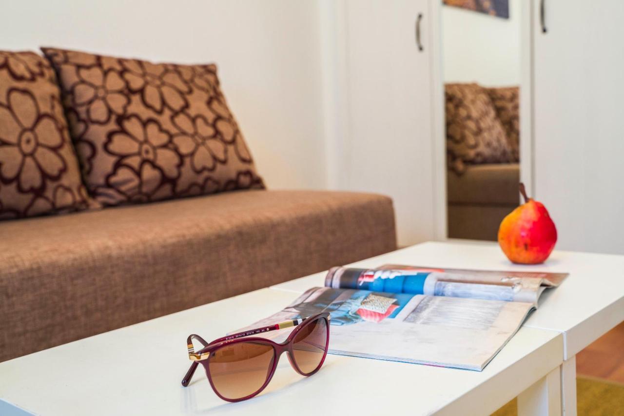 Apartments Odrina สปลิท ภายนอก รูปภาพ