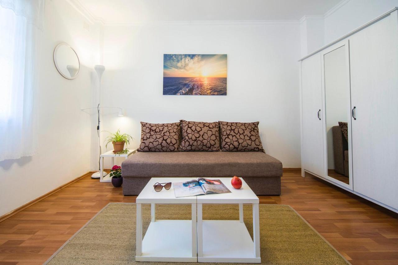 Apartments Odrina สปลิท ภายนอก รูปภาพ